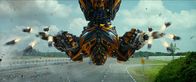 Transformers: Ära des Untergangs – Vor Jahren haben die außerirdischen Autobots im Krieg gegen ihre bösartigen Artgenossen, die Decepticons, Teile von Chicago in Schutt und Asche gelegt. Nun werden Bumblebee und die anderen Autobots von der CIA verfolgt. Währenddessen planen die Decepticons bereits ihre Rache ...