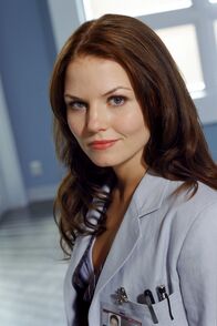 Dr. House – (1. Staffel) - Dr. Allison Cameron (Jennifer Morrison) bewundert Dr. House und wünscht sich zeitweise sogar mehr als nur nach seiner Anerkennung.