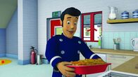 Feuerwehrmann Sam – Elvis ist sehr stolz auf seinen Auflauf.