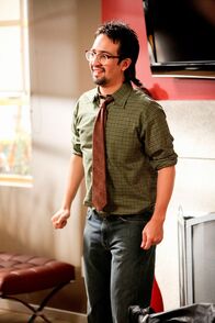 Modern Family – Lin-Manuel Miranda (Guillermo).