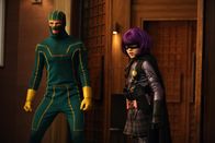 Kick-Ass – Dave 'Kick-Ass' Lizewski (Aaron Johnson) , Mit Mindy 'Hit-Girl' Macready (Chloe Moretz)