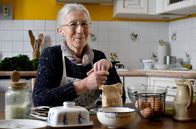 Zu Tisch ... – Françoise Barberon verarbeitet die Brunnenkresse in ihrer Küche: Hier wird das Gewächs für die unterschiedlichsten Kreationen benötigt.