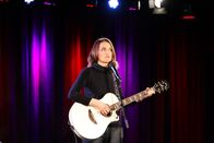 Kabarett am Freitag – Kabarettistin Liza Kos