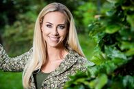 Hinter den Hecken – Moderatorin Nicole Berchtold