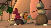 Der kleine Drache Kokosnuss – Oskar und Matilda sind traurig, dass Kokosnuss sie bald verlassen wird, um König in einem weit entfernten Land zu werden.