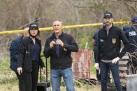 Navy CIS: New Orleans – v.l.n.r.) Tammy Gregorio (Vanessa Ferlito); Dwayne Pride (Scott Bakula); Sebastian Lund (Rob Kerkovich)