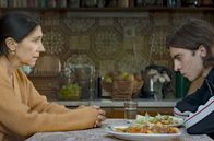 Patrick – Mutter (Teresa Sobral) und Sohn (Hugo Fernandes) haben sich voneinander entfremdet.