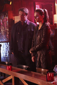 Castle – L-R: Die Hochzeit von Castle (Nathan Fillion) und Beckett (Stana Katic) steht vor der Tür, als eine furchtbare Nachricht den großen Tag platzen zu lassen droht und die beiden auf eine aufregende Mission geschickt werden ...