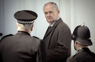 Der große Eisenbahnraub 1963 – Tommy Butler (Jim Broadbent)