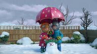Pip und Posy – Pip und Posy beschützen ihren Schneemann vor Sonne und Regen.