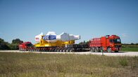 Megatransporte – Der wertvolle Magnet ist über den Wasserweg nach Frankreich gelangt. Nun muss das siebzehn Meter lange Frachtstück bis nach Saint-Paul-lès-Durance geschafft werden.