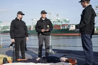 Navy CIS – v.l.n.r.) TImothy McGee (Sean Murray); Leroy Jethro Gibbs (Mark Harmon); Jimmy Palmer (Brian Dietzen)
