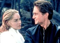 Basic Instinct – Ein gefährliches Spiel: Sharon Stone als Catherine Tramell, Michael Douglas als Detektiv Nick Curran