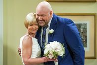 Mom – Jill (Jaime Pressly, l.); Andy (Will Sasso, r.)
