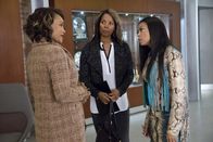 Empire – Ahnen nicht, was noch auf sie zukommen wird: die Schwestern Candace (Vivica A. Fox, l.), Carol (Tasha Smith, M.) und Cookie (Taraji P. Henson, r.) ...