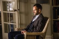 Elementary – Ein neuer Fall beschäftigt Sherlock Holmes (Jonny Lee Miller) und Joan Watson ...