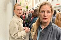 Die Toten vom Bodensee – L-R: Gisela Begele (Katja Lechthaler), Marlene Stöhr (Stefanie von Poser).