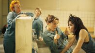 Bandits – L-R: Emma (Katja Riemann), Marie (Jutta Hoffmann), Angel (Nicolette Krebitz), Luna (Jasmin Tabatabai)