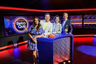 SRF Retro Quiz – L-R: Anna Maier, Moderator Sven Epiney, Maja Brunner und Reto Scherrer im SRF Retro Quiz