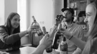 Streetphilosophy – Jonas beim WG-Casting in Berlin: Was ist die richtige Strategie im Kampf um das begehrte Zimmer? Besser authentisch sein oder sich verstellen?