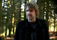 Der Wolf – Privatdetektiv Varg Veum (Trond Espen Seim) übernimmt einen besonders heiklen Fall.