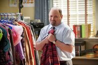 Young Sheldon – Jason Alexander (Mr. Lundy).