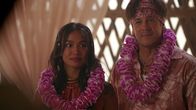 Almost Paradise – Kai Mendoza (Samantha Richelle) und Alex Walker (Christian Kane)