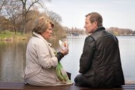Wilsberg – Overbeck (Roland Jankowsky) will seine Chefin Anna Springer (Rita Russek) vor ihren ungesunden Essgewohnheiten retten. Anna Springer hat aber ganz andere Sorgen und sieht sich in einem Konflikt zwischen ihren Karriereambitionen und dem aktuellen Mordfall.