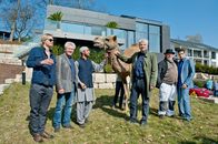 Tatort (Das Erste) – Von links: Wilson Gonzalez Ochsenknecht (Rolle: Henk), Miroslav Nemec (Rolle: Kriminalhauptkommissar Ivo Batic), ein Komparse (Rolle: Bediensteter), Udo Wachtveitl (Rolle: Kriminalhauptkommissar Franz Leitmayr), Regisseur Rainer Kaufmann und Yasin el Harrouk (Rolle: Nasir).