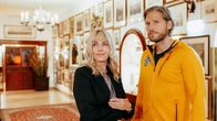 Die Bergretter – Elisa (Sonja Kirchberger) versucht Markus (Sebastian Ströbel) davon zu überzeugen, wie wichtig sein Gutachten für das Enzian-Projekt ist.