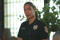 9-1-1: Lone Star – Tommy Vega (Gina Torres)