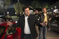 Grießnockerlaffäre – Kommissar Barschl (Francis Fulton-Smith, li.) zieht den Zorn von Franz Eberhofer (Sebastian Bezzel, re.) auf sich.