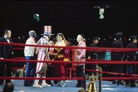 Rocky – Vor dem Kampf: Ringsprecher (Bill Baldwin Sr.), Apollo Creed (Carl Weathers), Rocky Balboa (Sylvester Stallone), Mickey Goldmill (Burgess Meredith, v. l.)