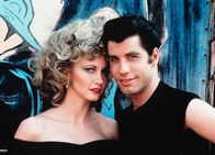 Grease – Endlich vereint: Olivia Newton-John als Sandy Olsen, John Travolta als Danny Zuko