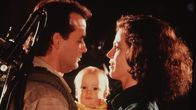Ghostbusters 2 – Dr. Peter Venkman (Bill Murray) muss zusammen mit den anderen Geisterjägern verhindern, dass ein Geist Besitz von dem Körper des Babys von Dana Barrett (Sigourney Weaver) ergreift.