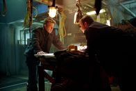 Der Anschlag – Die Zeit drängt, denn einige Berater von US-Präsident Fowler drängen auf einen militärischen Gegenschlag. Da kommen Jack Ryan (Ben Affleck, l.) und John Clark (Liev Schreiber, r.) einer infamen Verschwörung auf die Spur ...