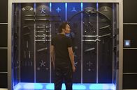 Ninja - Revenge Will Rise – Masazuka (Tsuyoshi Ihara) sondiert seine Waffen, mit denen er seinem ehemaligen Jugendfreund den Garaus machen möchte ...