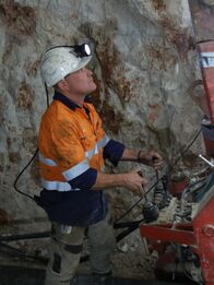 Outback Opal Hunters - Edelsteinjagd in Australien – Rory Cheal, mine, Lightning Ridge NSW