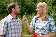 Mord mit Aussicht – Undercover einem Verbrechen auf der Spur - Sophie Haas (Caroline Peters, r.) und Dietmar Schäffer (Bjarne Mädel, l.).