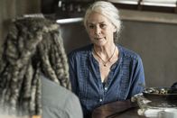 The Walking Dead – Ezekiel (Khary Payton, l.); Carol Peletier (Melissa McBride, r.)