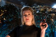 Wilsberg – Gehört Isabell Meineke (Genija Rykova) zur Mafia? Oder träumt Overbeck das nur?