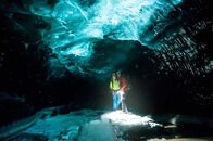 24 Stunden Erde – Faszination Gletscher: Wissenschaftler erfassen die Bewegungen der Eiskolosse.