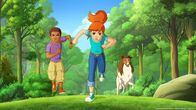 Lassie – Harvey, Zoe und Lassie versuchen die Touristenscharen davon abzuhalten, direkt auf die Wiese zu steuern.