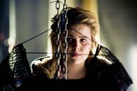 The Factory – Die Statistik sagt, falls eine Entführung nicht innerhalb der ersten 48 Stunden aufgeklärt wird, bleibt das Opfer für immer verschwunden. Für den Polizisten Mike Fletcher wird dies zur bitteren Wahrheit: Seine eigene Tochter Abby (Mae Whitman) wird entführt!