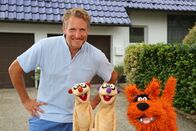 Jan & Henry - die Fragenforscher – Jan und Henry mit Hund Fluffi und seinem Herrchen (Alexander Koll).