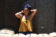 Black Beach – Ale (Candela Peña)