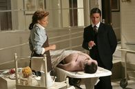 Murdoch Mysteries – Dr. Ogden (Hélène Joy) und Detective Murdoch (Yannick Bisson)