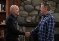 Last Man Standing – Ed Alzate (Hector Elizondo, l.); Mike Baxter (Tim Allen, r.)