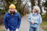 Sebastian & Monika - Baschi und das Date mit seiner Mutter – Baschi und seine Mutter