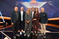 Der Quiz-Champion – Von links: Axel Milberg, Alexander Herrmann, Franziska van Almsick, Bastian Pastewka, Pinar Atalay und Johannes B. Kerner.